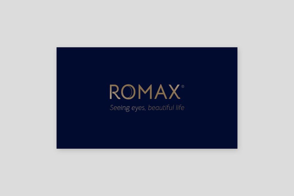 faeze-art-romax-Logo on navy — the brand's primary dark ground